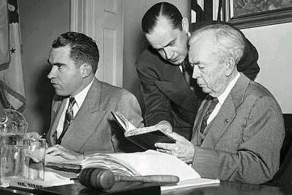 Nixon_chambers.jpg (26826 bytes)